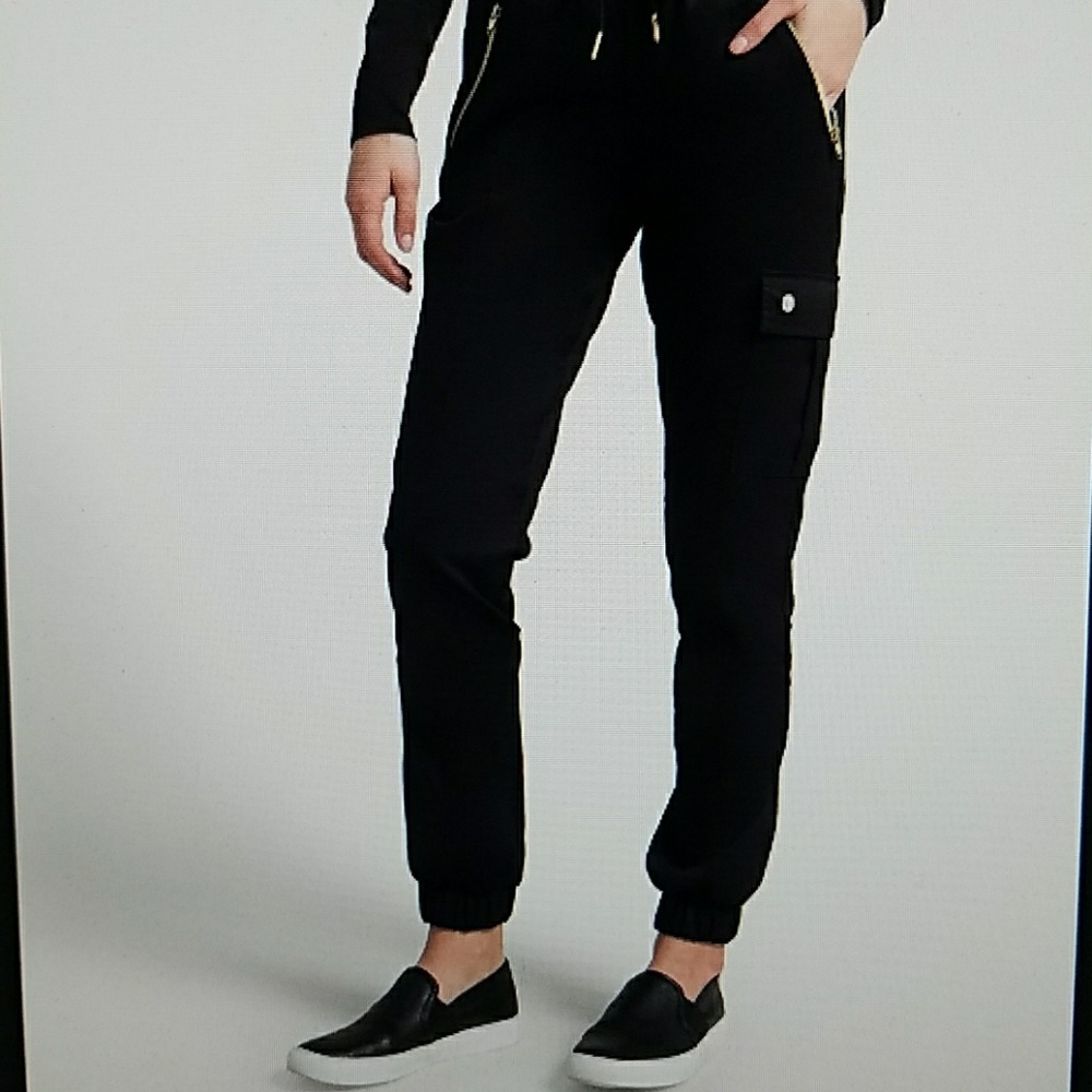 NWT Jaanuu Scrubs Black Joggers